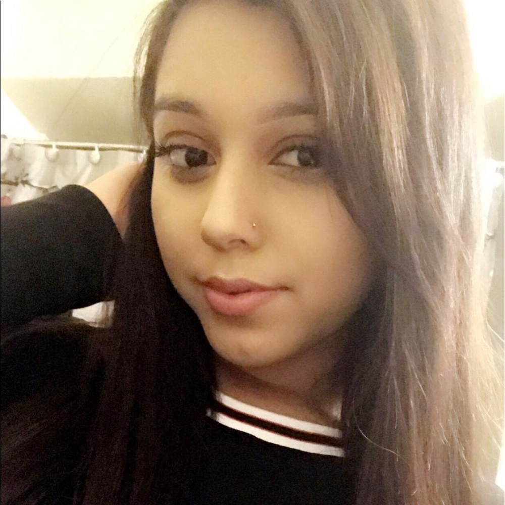 Meet your Posher, Marisa